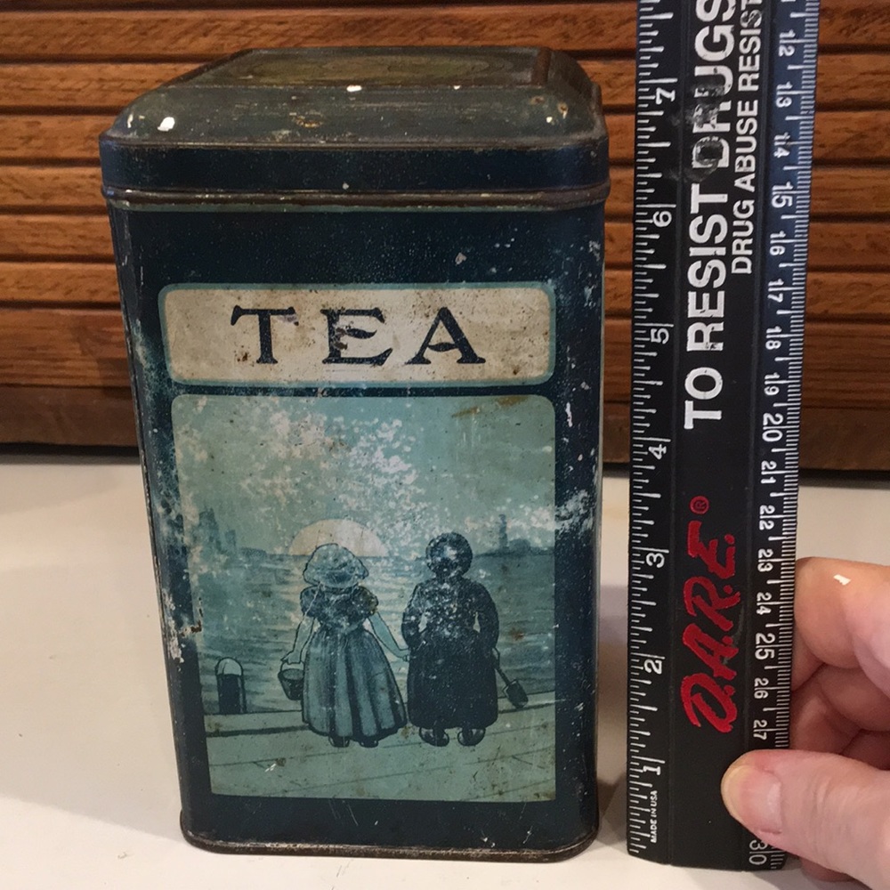 Vintage Tea Canister tin with charming Dutch scenes - Picture 9 of 10